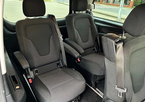 Mercedes-Benz Klasa V cena 196800 przebieg: 57000, rok produkcji 2019 z Lębork małe 781